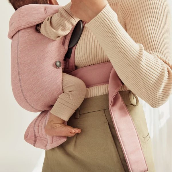 BabyBjörn Mini 3D Jersey Draagzak Lichtroze - Image 5